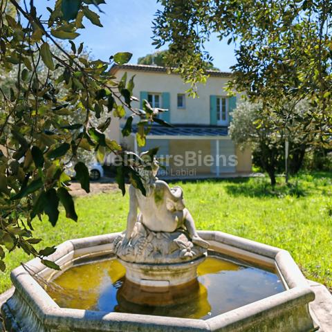 VILLA 220 M² S/TER 6645M²