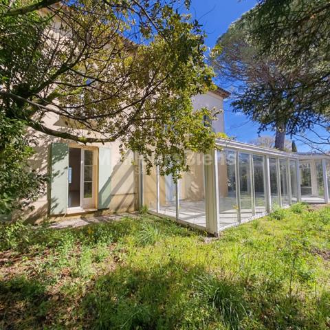 VILLA 220 M² S/TER 6645M²