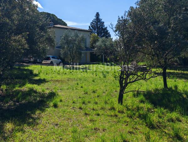 VILLA 220 M² S/TER 6645M²