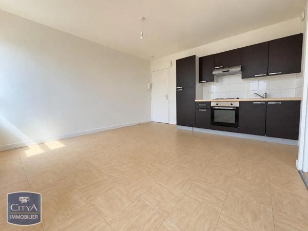 Appartement à louer 2 pièces 30.3m² Le Relecq-Kerhuon (29480)