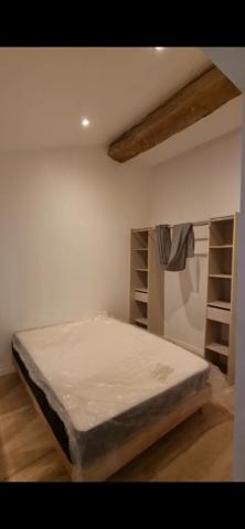 Appartement T2 meublé cosy à louer à Celles-sur-Belle, dernier étage