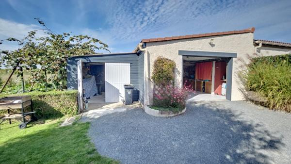 Maison à vendre à LE LOROUX BOTTEREAU - 4 pièces, 3 chambres