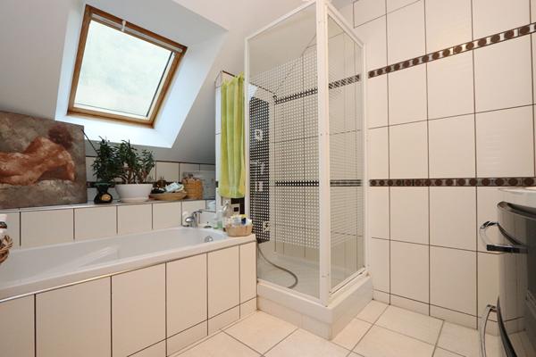 Appartement type loft d'environ150 m² - terrasse privative - Double garage