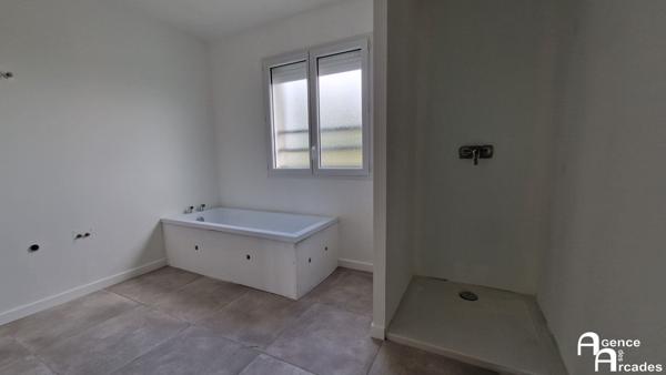 Maison 4 pièce(s) 90 m2 Saint-André-de-Cubzac (33240)