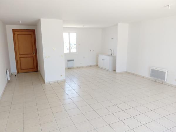 MAISON PLAIN-PIED 4 CHAMBRES GRAND TERRAIN