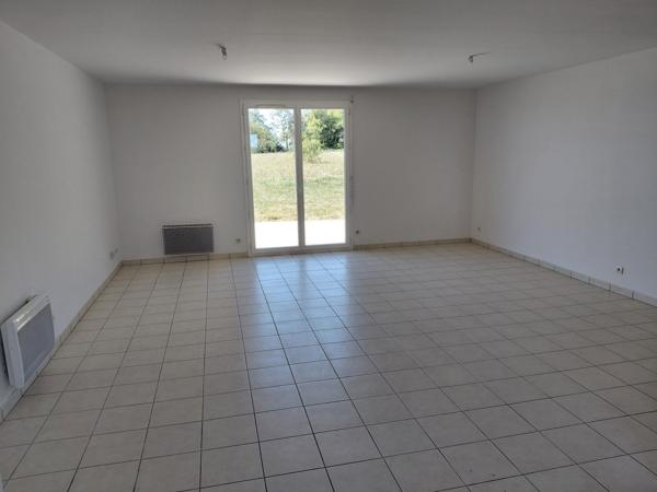 MAISON PLAIN-PIED 4 CHAMBRES GRAND TERRAIN