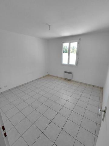 MAISON PLAIN-PIED 4 CHAMBRES GRAND TERRAIN