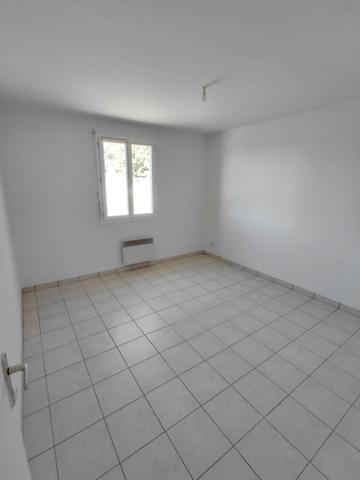 MAISON PLAIN-PIED 4 CHAMBRES GRAND TERRAIN