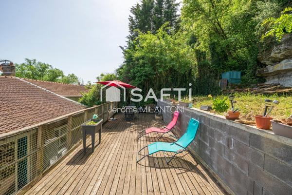 Proche commerces, Axe A31, rénovation 2012.