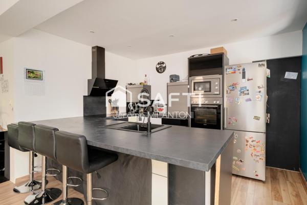 Proche commerces, Axe A31, rénovation 2012.