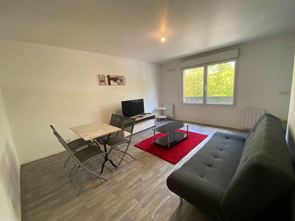 Appartement Ris Orangis 2 pièce(s) 42 m2 meublé