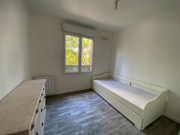 Appartement Ris Orangis 2 pièce(s) 42 m2 meublé
