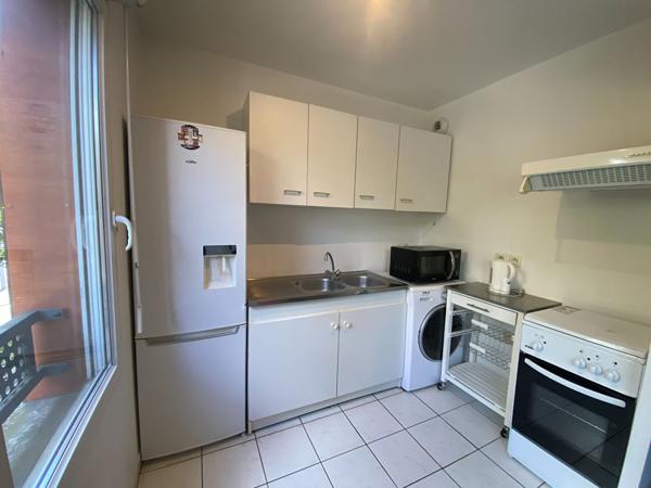 Appartement Ris Orangis 2 pièce(s) 42 m2 meublé