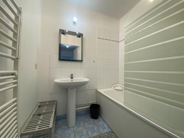 Appartement Ris Orangis 2 pièce(s) 42 m2 meublé