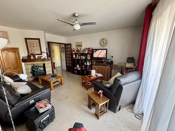 Appartement Nimes 5 pièce(s) 90.72 m2