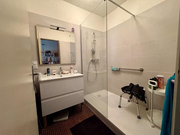 Appartement Nimes 5 pièce(s) 90.72 m2