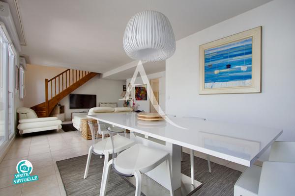 DUPLEX LUMINEUX DE 115M2 - GRAND GARAGE - PALAVAS LES FLOTS - RIVE DROITE