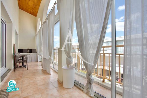 DUPLEX LUMINEUX DE 115M2 - GRAND GARAGE - PALAVAS LES FLOTS - RIVE DROITE