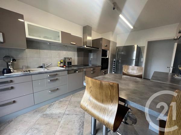 Appartement F6 à vendre  6 pièces - 164 m2 AURILLAC - 15