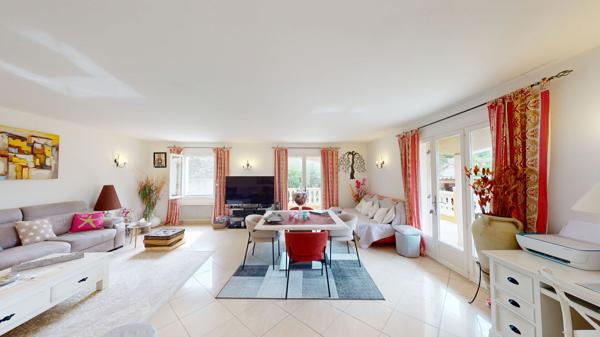 A VENDRE - Maison Poulx 5 pièce(s) - 151m²