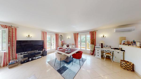 A VENDRE - Maison Poulx 5 pièce(s) - 151m²