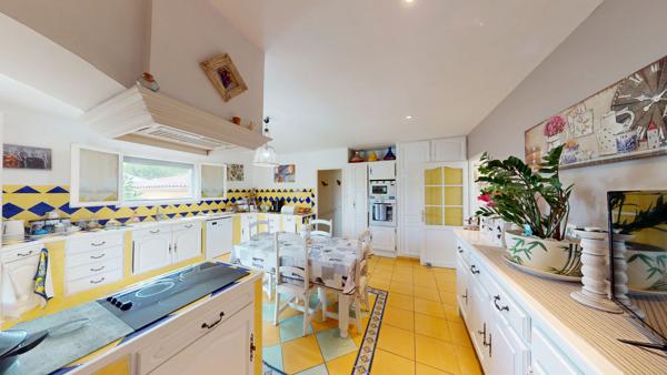 A VENDRE - Maison Poulx 5 pièce(s) - 151m²