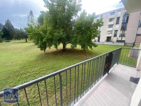 Appartement à louer 4 pièces 67.15m² Pessac (33600)