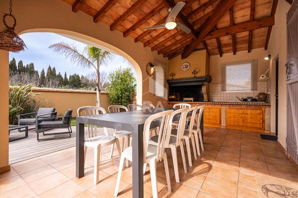 Maison traditionnelle d'exception à vendre à Alenya - 6 chambres, piscine et jardin