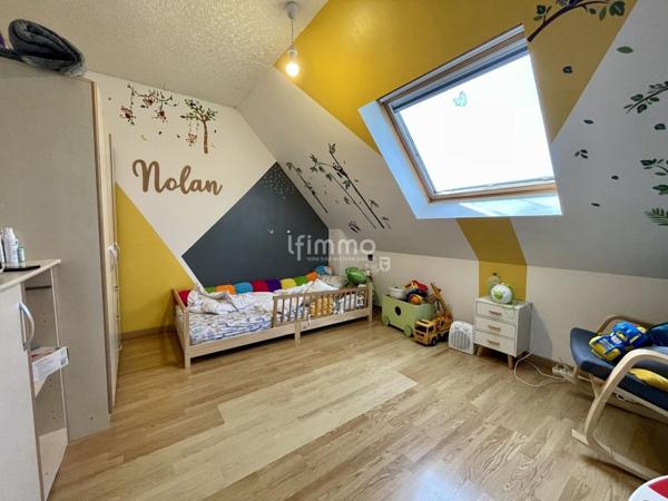 Maison mitoyenne récente avec Jardin