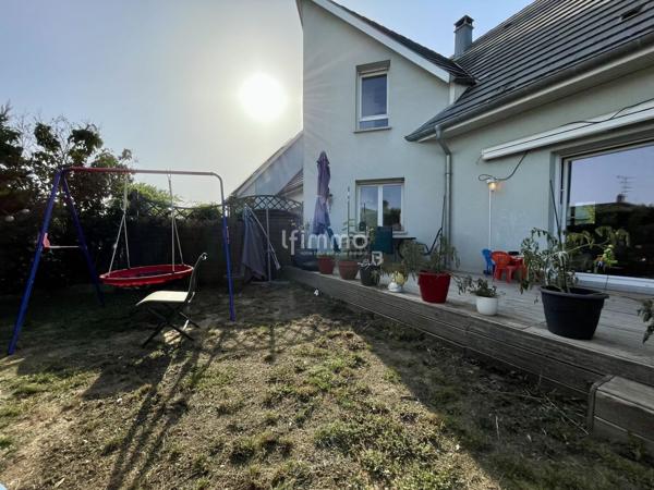 Maison mitoyenne récente avec Jardin