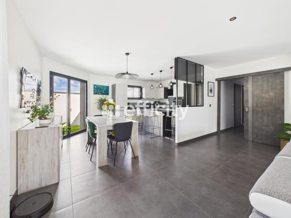 Maison 4 pièces - 94 m² Exclusivité efficity