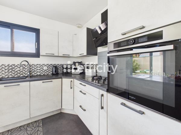 Maison 4 pièces - 94 m² Exclusivité efficity