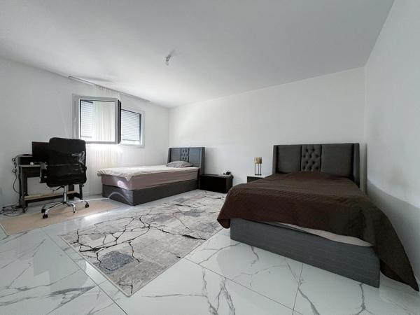 Maison à Trelazé de 5 pièces, 4 chambres avec jardin et garage