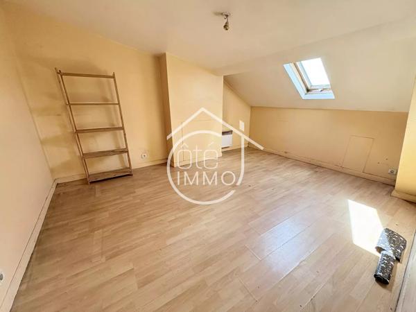 GARDONNE : Immeuble centre 6 pièces de 177m² avec cour
