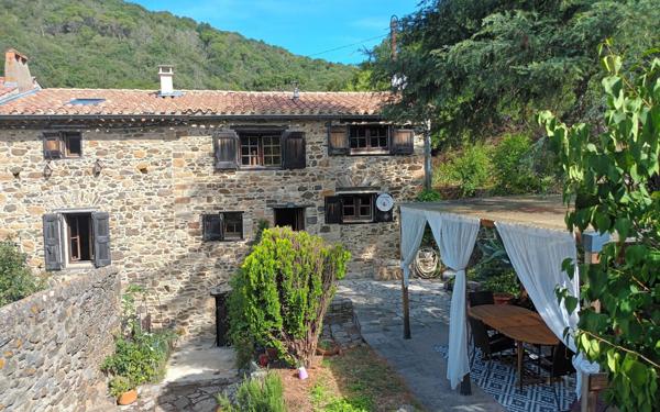 Maison à vendre    5 pièces •  Tuchan