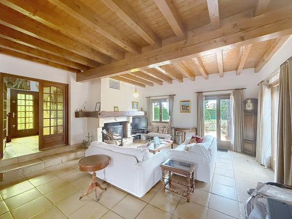 Maison à vendre 6 pièces CESSY (01)