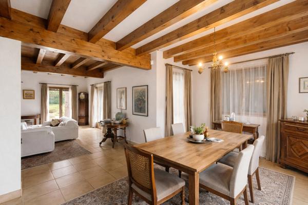 Maison à vendre 6 pièces CESSY (01)
