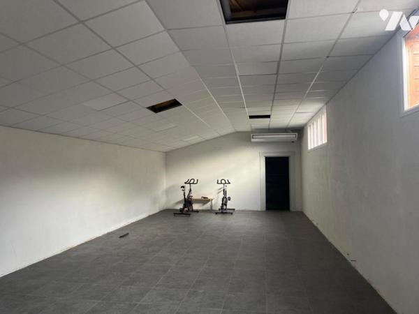 BATIMENT PROFESSIONNEL