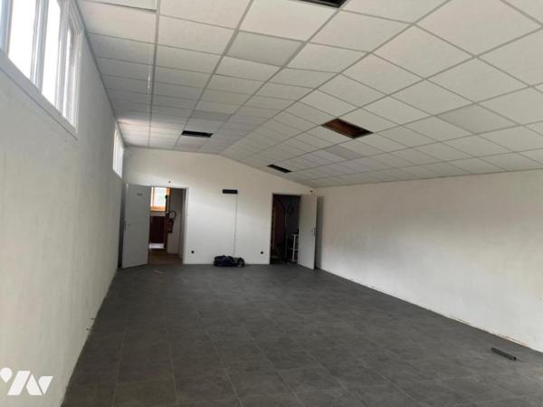 BATIMENT PROFESSIONNEL