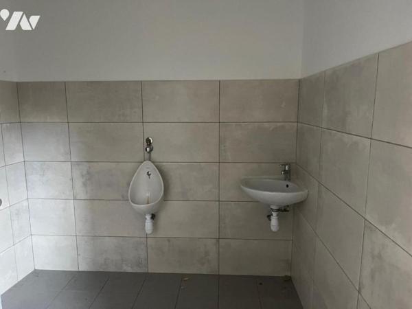 BATIMENT PROFESSIONNEL