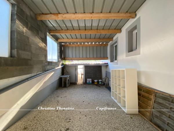 Maison à vendre Centre ville - Piscine chauffée sous dôme - 3 chambres - Grand garage + Garage pour Camping-car COEX (85)