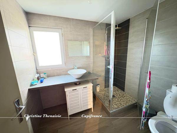 Maison à vendre Centre ville - Piscine chauffée sous dôme - 3 chambres - Grand garage + Garage pour Camping-car COEX (85)