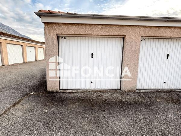 Location Appartement 4 pièces 78 m² - LE PLEIN SOLEIL Voreppe 38340