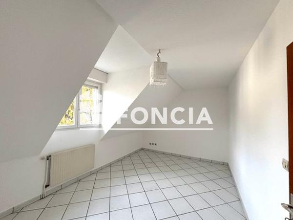 Location Appartement 4 pièces 78 m² - LE PLEIN SOLEIL Voreppe 38340