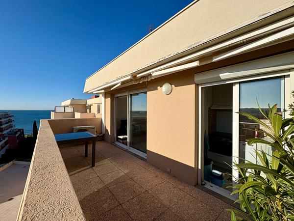 Appartement Sete 2 pièces 37,43 m² terrasse et garage