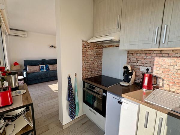 Appartement Sete 2 pièces 37,43 m² terrasse et garage