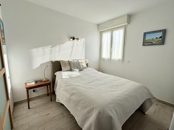 Appartement Sete 2 pièces 37,43 m² terrasse et garage