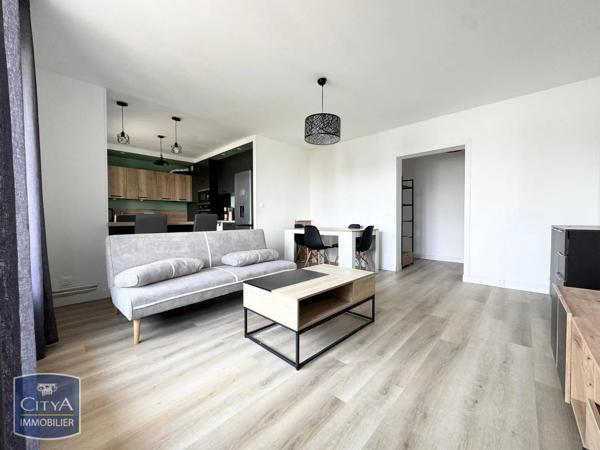 Appartement à louer 3 pièces 62.53m² Nîmes (30900)