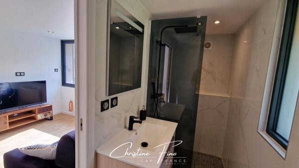 MONTGENEVRE Chalet récent à l'emplacement parfait