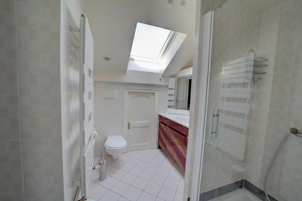 Dpt Ain (01), à vendre ECHENEVEX maison P5 de 324,04 m² - Terrain de 10 000,00 m² - Plain pied